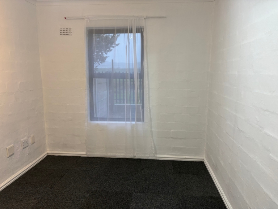 To Let 2 Bedroom Property for Rent in West Riding Western Cape
